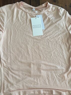 Ninexis Women's Short Sleeve Fitted Crewneck Tee in Blush